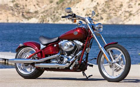 Harley-Davidson Harley Davidson FXCWC Softail Rocker C (2008-09 ...