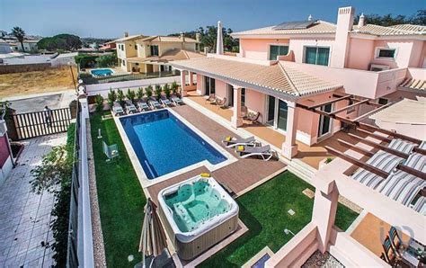 Luxury Villa with Pool in Algarve - Homestra