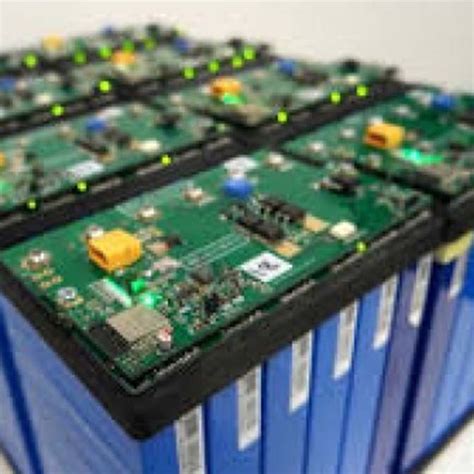 Can Solar Panels Charge Lithium Batteries? - Universal Solar Systems