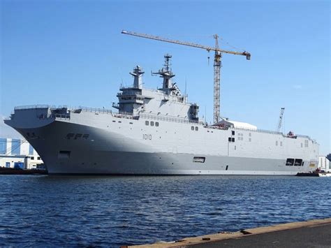 DCNS Delivers The First Mistral-Class Helicopter Carrier To The ...