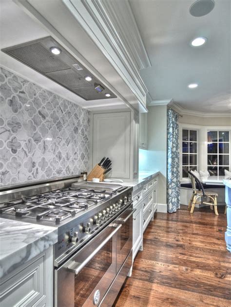 Quatrefoil Backsplash | Houzz