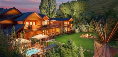 Rustic Inn Creekside Resort | Jackson Hole | Official Website