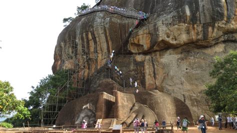 Hiking The Sigiriya Lion Rock Trail (Sigiriya, Sri Lanka) - Flying High ...