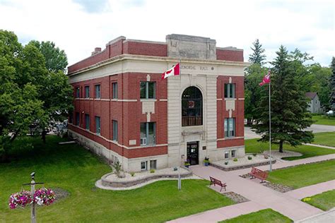 Historic Sites of Manitoba: Carman Memorial Hall (12 Second Avenue SW, Carman)