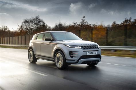 Range Rover Evoque vs Land Rover Discovery Sport | Swansway Blog