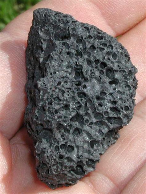 basalt - Meteorite Identification