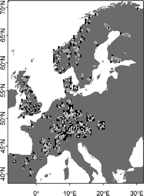 Map showing grid cells with observations and associated catchment... | Download Scientific Diagram