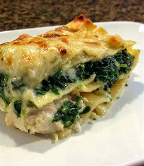 Simple Recipe for Chicken and Spinach Lasagna in White Sauce