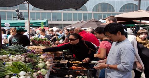 The 4 Best Farmer's Markets Near Burien Washington