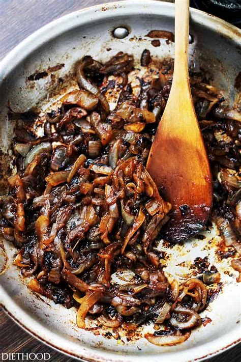 Balsamic Caramelized Onions | The Best Caramelized Onions Recipe