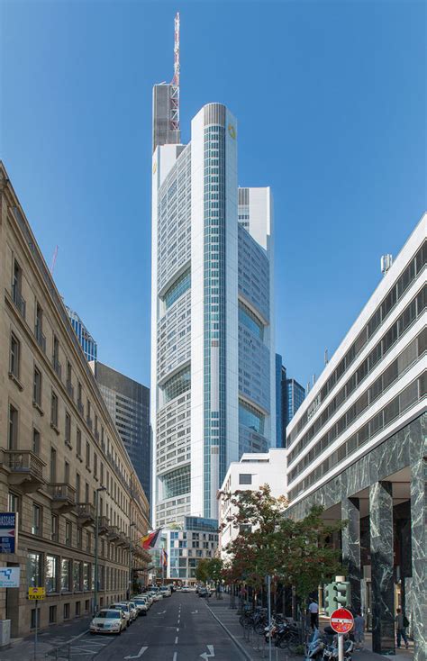 Commerzbank Tower | World's first ecological high-rise building | Frankfurt