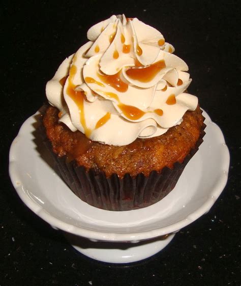 Sarah's Kitchen: Sticky Toffee Pudding Cupcakes with Brown Sugar Swiss Meringue Buttercream