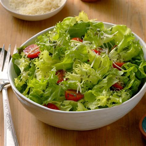 Green Salad with Tangy Basil Vinaigrette Recipe: How to Make It