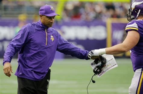 Leslie Frazier fired by Minnesota Vikings - Sports Illustrated