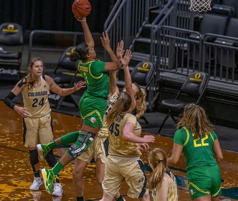 Nyara Sabally shines in Oregon's 82-52 win over Colorado | KPIC