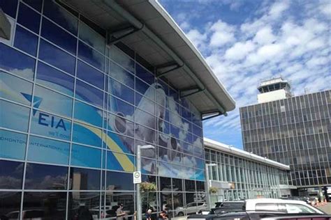 Canada's Edmonton International Airport announces plans to build a 627-acre, 120-megawatt solar ...