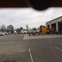 WESTERN TRUCK CENTER - Commercial Truck Dealers - 1800 Twin View Blvd, Redding, CA - Phone Number