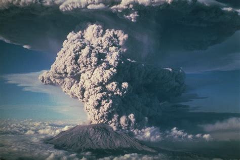 Mt St Helens: Fears volcano responsible for deadliest eruption in US history is RECHARGING ...