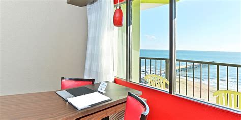 Best Western Plus Sandcastle Beachfront Hotel | Travelzoo