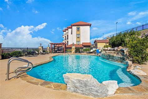 La Quinta Inn & Suites by Wyndham Marble Falls | Marble Falls, TX Hotels