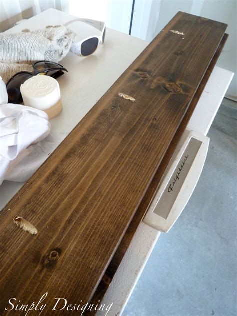 DIY Signs That Look Like Pallet Wood