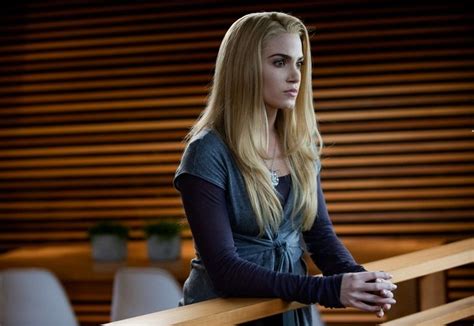 The Cullens Photo: New Eclipse Stills & Behind Scenes [HQ] | Rosalie cullen, Rosalie hale, The ...