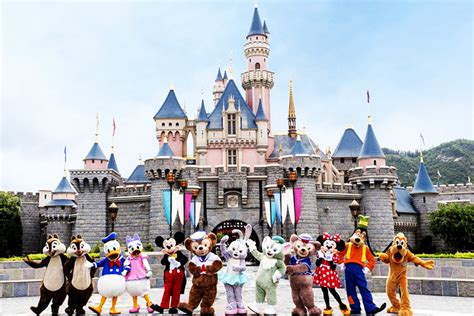 3 Days Hong Kong Disneyland Package Tour for Family with Kids