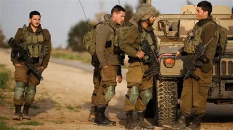 Israel Gaza: Four Israeli soldiers injured in border blast