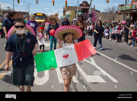 The annual Cinco de Mayo parade in the Mexican-American neighborhood of southwest Detroit Stock ...