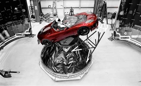 Elon Musk Launches Tesla Roadster Into Space, Streams Live Views of ...