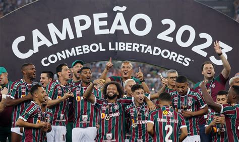 Fluminense é campeão da Copa Libertadores no Maracanã - Rádio Costazul FM 93.1