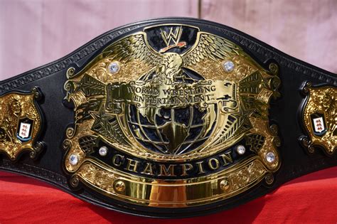 WWE Undisputed Championship V2 Replica Review - WWE Shop | hXcHector.com