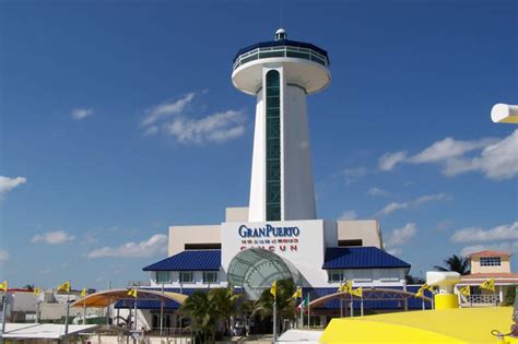 isla mujeres ferry ultramar puerto juarez ultramar puerto juarez.jpg - Cancun Shuttle