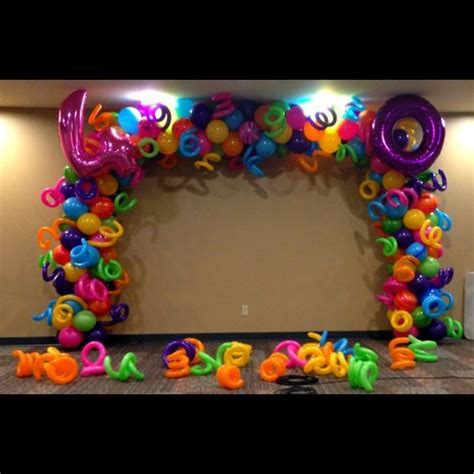 Tropical Arch with Curlies and Megaloon Letters in 2020 | Diy balloon ...