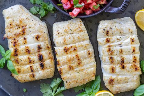 4 Ingredient Grilled Halibut - Momsdish