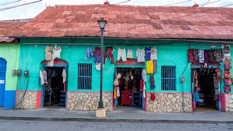 Flores Guatemala: Wander and Explore this Colorful Island in a Day