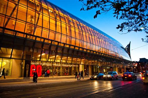 ArquiNotas: GALERÍA DE ARTE DE ONTARIO por Frank Gehry