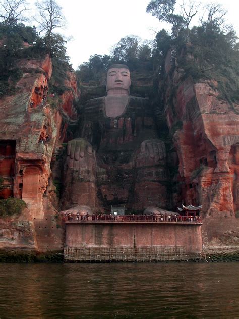 File:Leshan giant buddha.jpg - Wikipedia