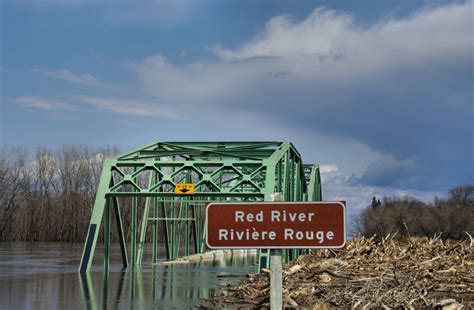 Red River Reaches Peak Flows in Manitoba - Water Canada