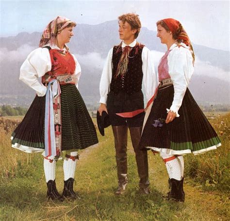 FolkCostume: Slovenian / Austrian Costume of Ziljska Dolina or Gailtal ...