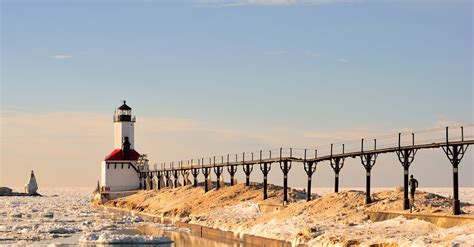 Beach hotels in Michigan City, USA