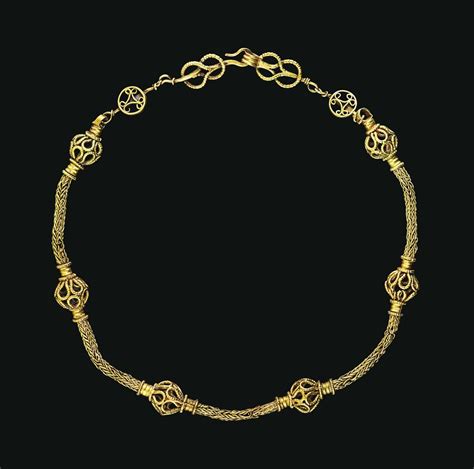 AN EARLY BYZANTINE GOLD NECKLACE CIRCA 4TH CENTURY A.D. | Ancient jewelry, Byzantine jewelry ...