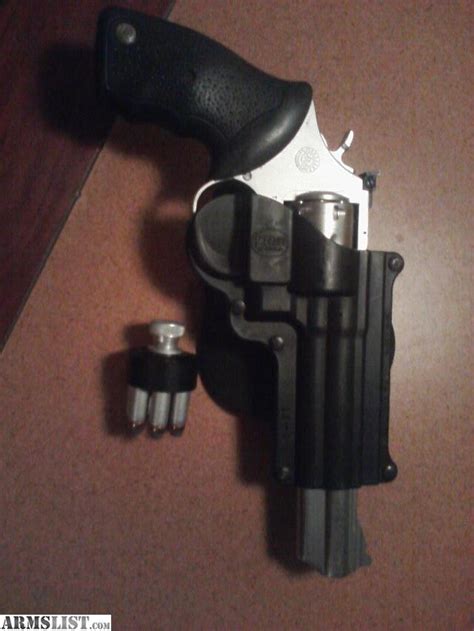 ARMSLIST - For Sale: Taurus 357 magnum w/ holster and speed loader.