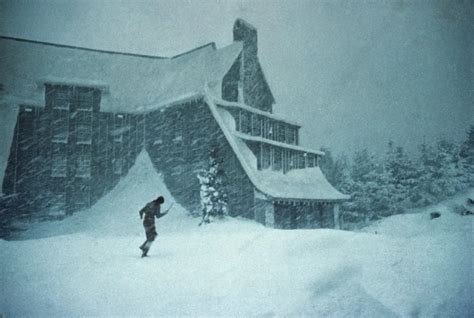 5 Best Winter-Set Horror Movies