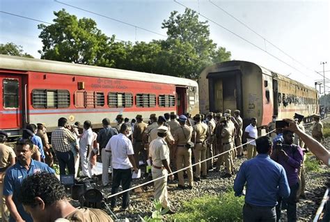 8 Killed, 20 Injured As Massive Fire Breaks Out In Bharat Gaurav Tourist Train Near Madurai ...