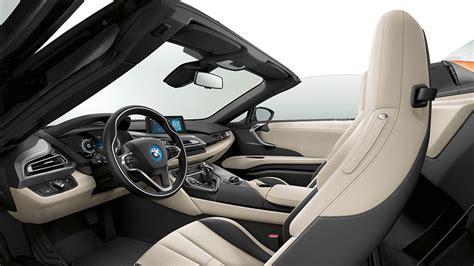 BMW i8 Roadster: the new version of the plug-in hybrid