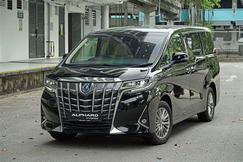 2022 Toyota Alphard Hybrid review: Loll-ing Green Giant - Online Car Marketplace for Used & New Cars