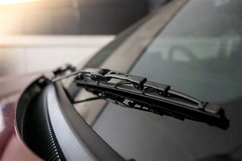 4 Types of Windshield Wipers (with Pictures) | House Grail