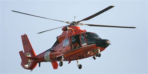 See Coast Guard helicopter crew rescue kayaker in Lake Superior | MLive.com