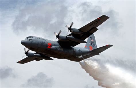 How Do You Convert a C-130 Into a Firefighting Aircraft? — Avgeekery.com - News and stories by ...